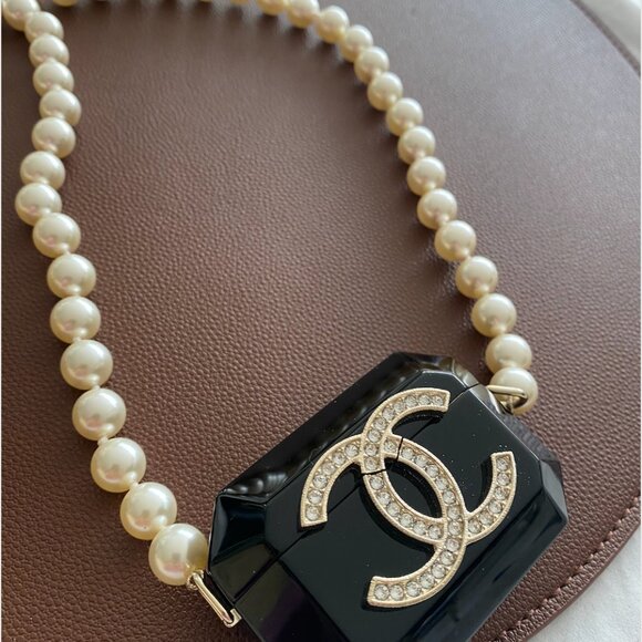 Chanel Necklace for Airpod Storage case - Picture 5 of 11